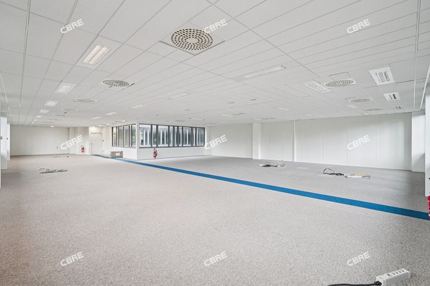 Bureau Location 95700 ROISSY EN FRANCE