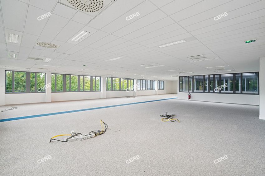 Bureau Location 95700 ROISSY EN FRANCE
