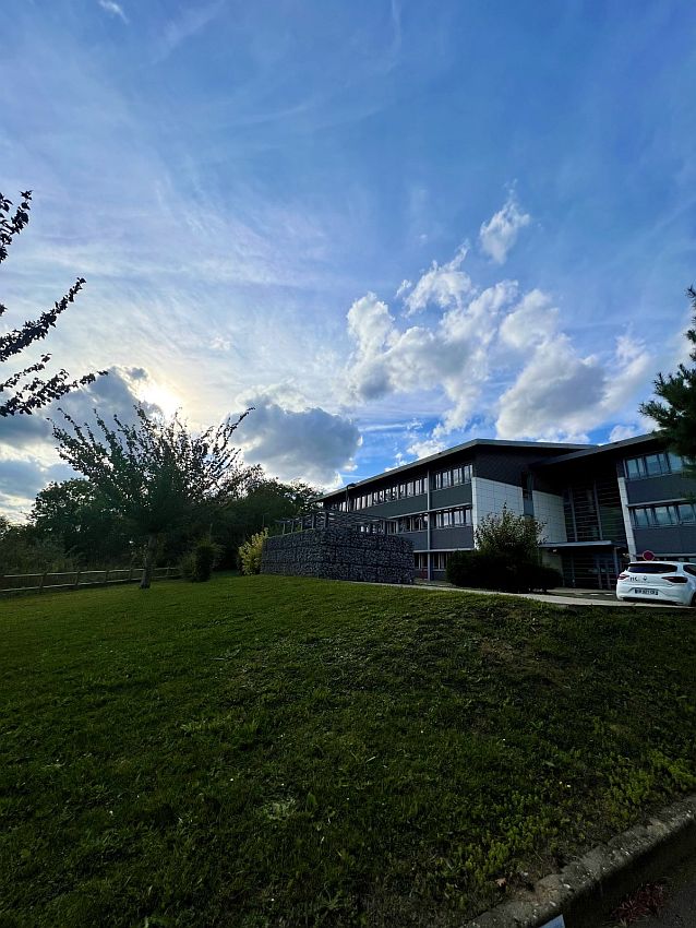 Bureau Location 95700 ROISSY EN FRANCE