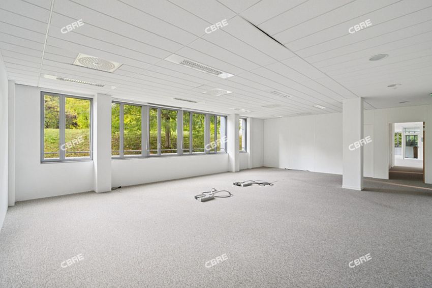 Bureau Location 95700 ROISSY EN FRANCE