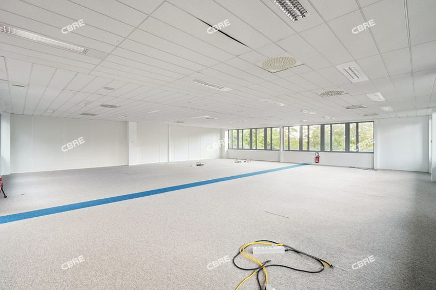 Bureau Location 95700 ROISSY EN FRANCE