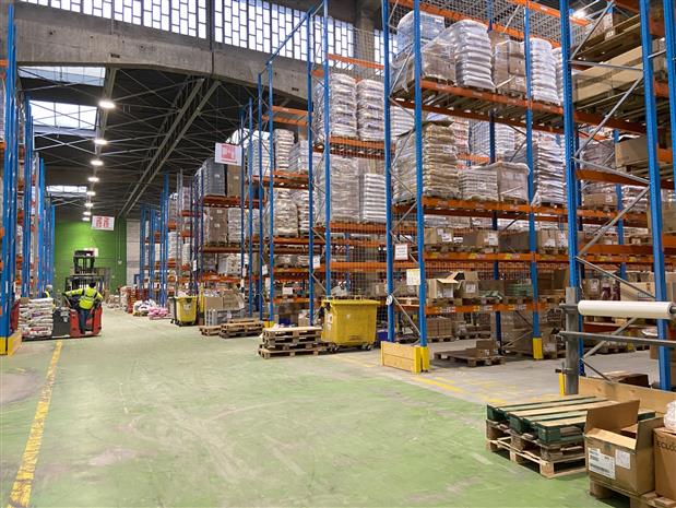 Entrepôt / Local d'activités Location 69800 ST PRIEST