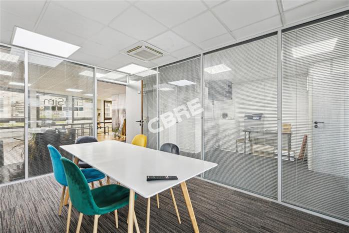 Bureau Location 92120 MONTROUGE 98-100 AVENUE ARISTIDE BRIAND
