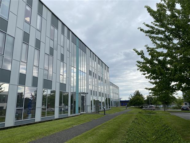 Bureau Location 35770 VERN SUR SEICHE  RUE DU PRE LONG