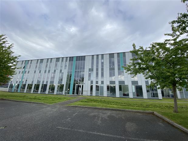 Bureau Location 35770 VERN SUR SEICHE  RUE DU PRE LONG