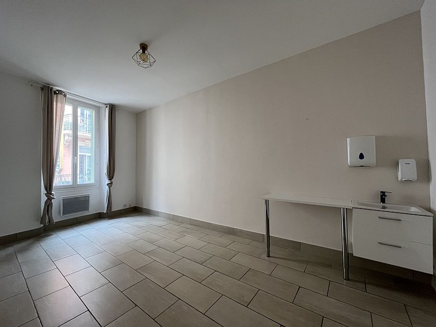 Bureau Location 06400 CANNES