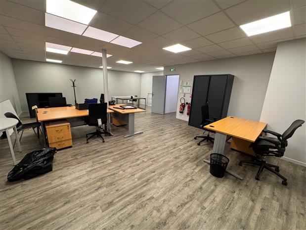 Local d'activités Vente/Location 95310 ST OUEN L'AUMONE