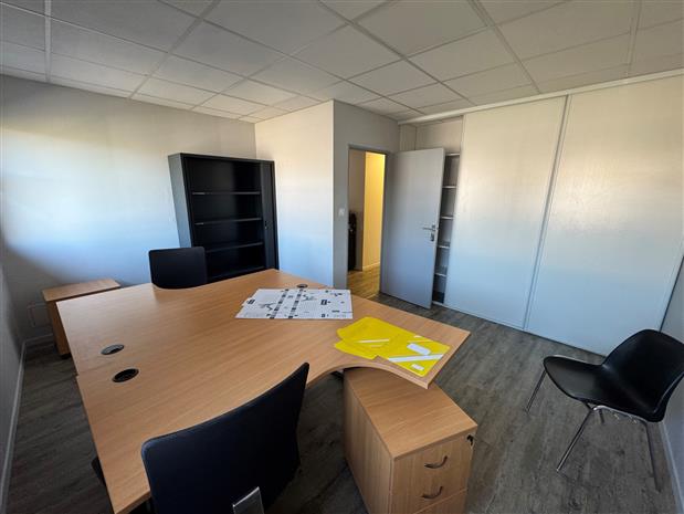 Local d'activités Vente/Location 95310 ST OUEN L'AUMONE