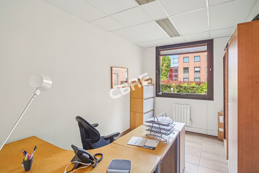 Bureau Vente 78180 MONTIGNY LE BRETONNEUX 6 RUE JEAN PIERRE TIMBAUD