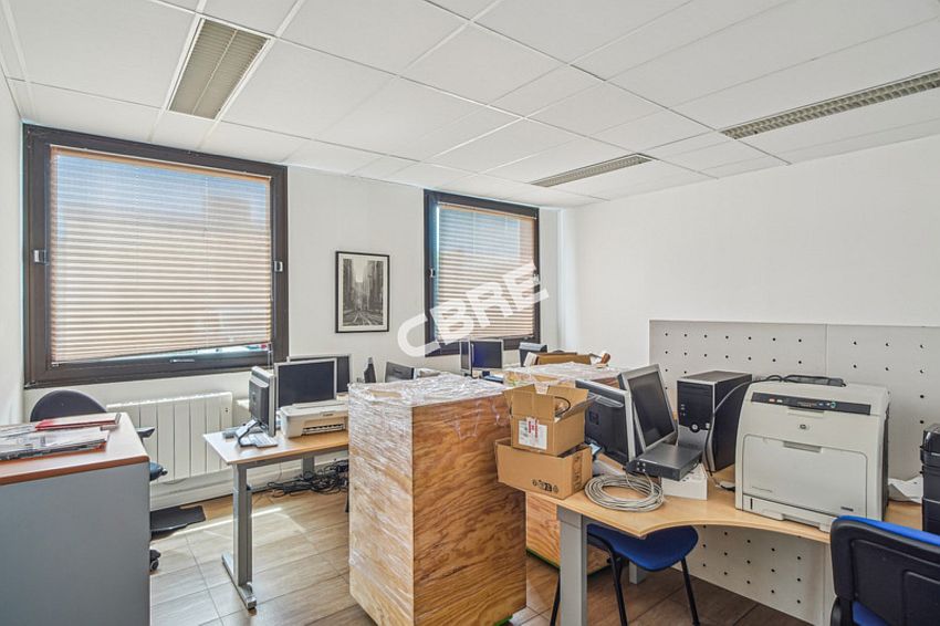 Bureau Vente 78180 MONTIGNY LE BRETONNEUX 6 RUE JEAN PIERRE TIMBAUD