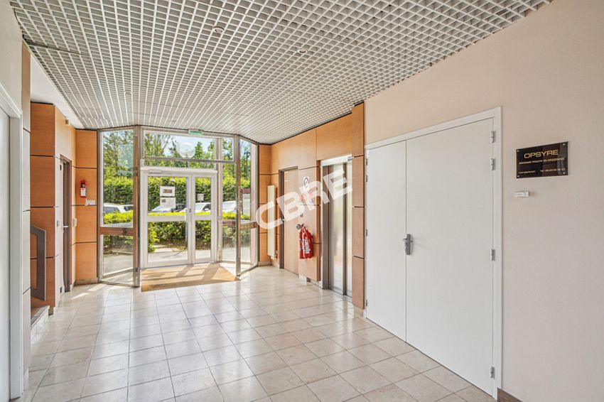 Bureau Vente 78180 MONTIGNY LE BRETONNEUX 6 RUE JEAN PIERRE TIMBAUD