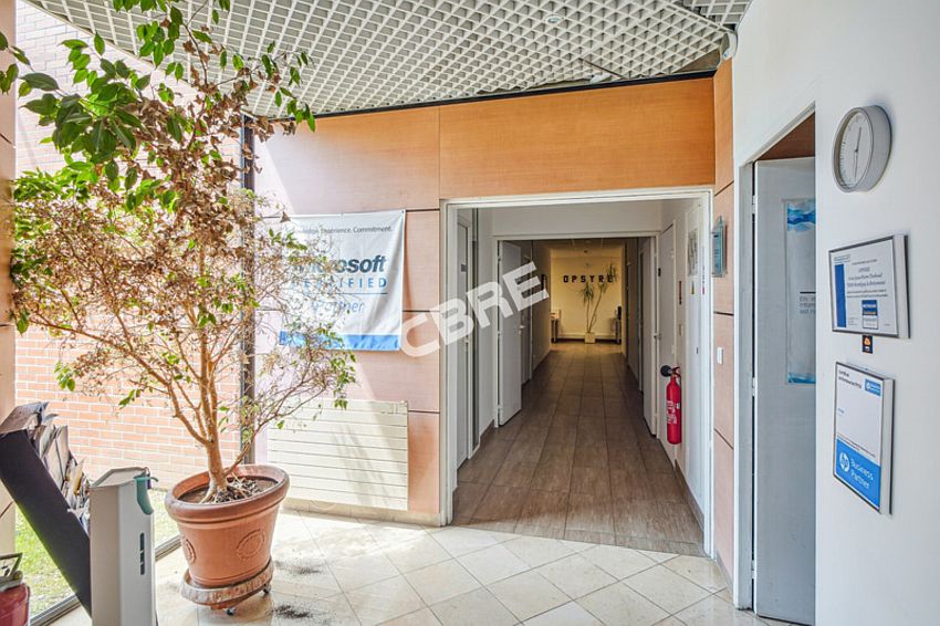 Bureau Vente 78180 MONTIGNY LE BRETONNEUX 6 RUE JEAN PIERRE TIMBAUD