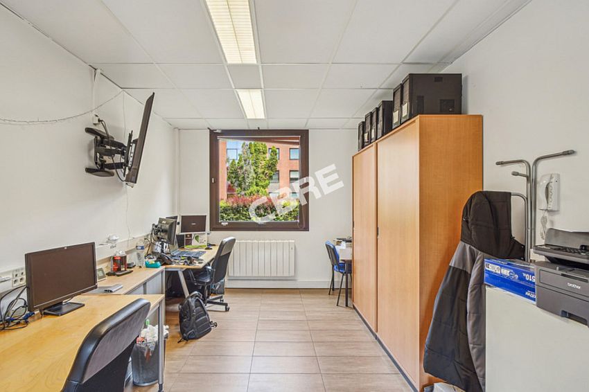 Bureau Vente 78180 MONTIGNY LE BRETONNEUX 6 RUE JEAN PIERRE TIMBAUD