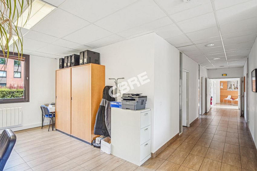 Bureau Vente 78180 MONTIGNY LE BRETONNEUX 6 RUE JEAN PIERRE TIMBAUD