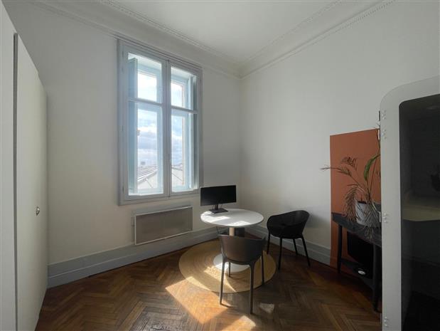Bureau Location 33800 BORDEAUX 6 QUAI DE PALUDATE