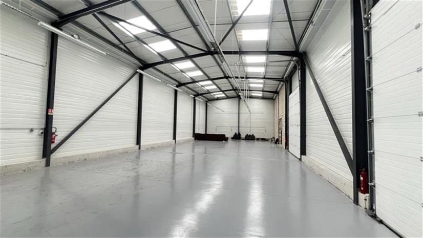 Commerce Vente/Location 77130 MONTEREAU FAULT YONNE