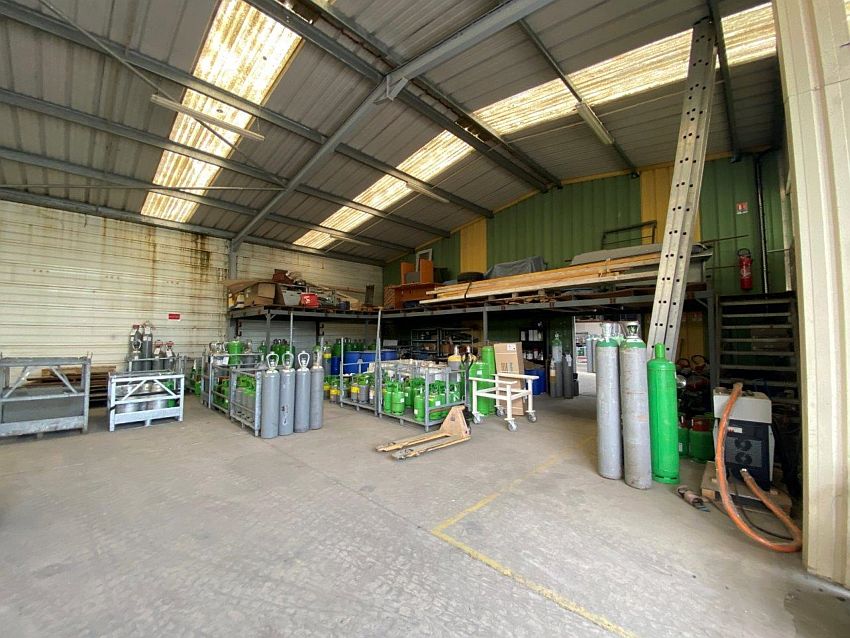 Entrepôt / Local d'activités Vente 33610 CESTAS 4 CHEMIN DE L'OUBREY