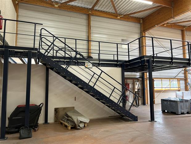 Local d'activités Location 69330 MEYZIEU 8 AVENUE DES PAYS BAS