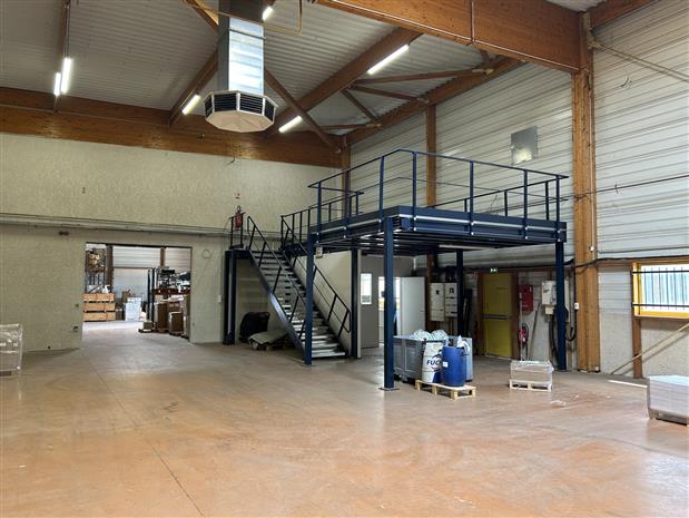 Local d'activités Location 69330 MEYZIEU 8 AVENUE DES PAYS BAS