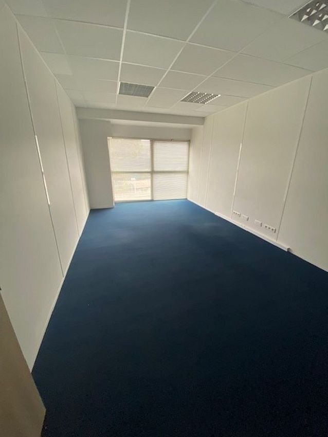 Bureau Location 06270 VILLENEUVE LOUBET