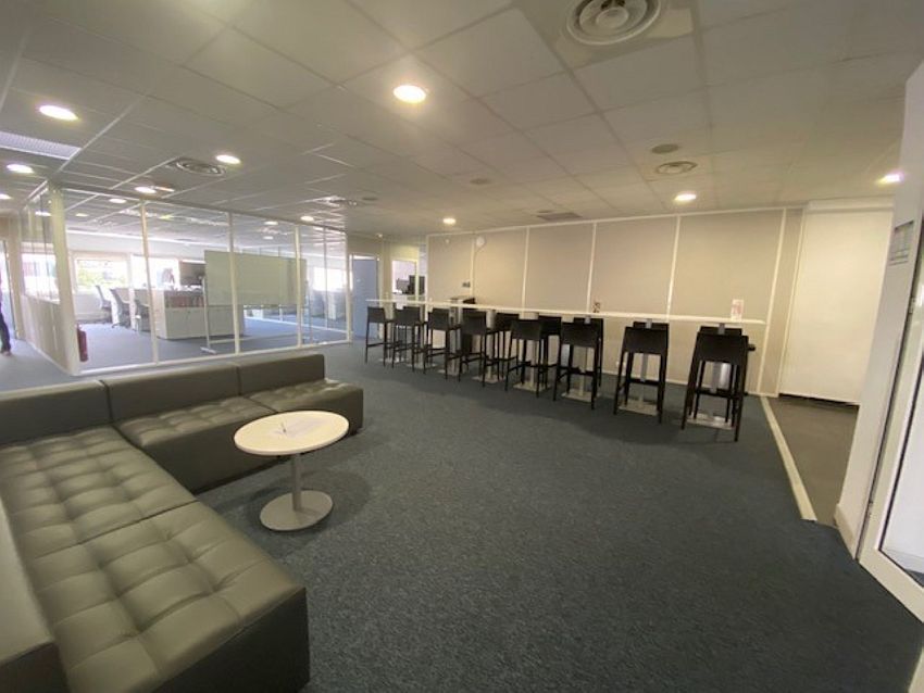 Bureau Location 06270 VILLENEUVE LOUBET