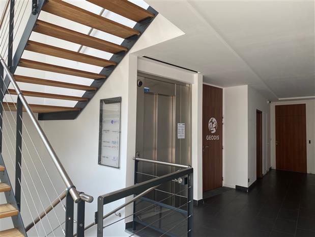 Bureau Location 69125 COLOMBIER SAUGNIEU  AEROPORT LYON SAINT EXUPERY