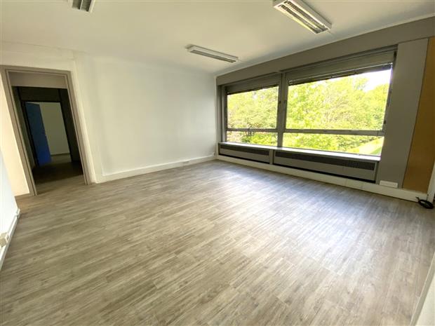 Bureau Vente 59170 CROIX
