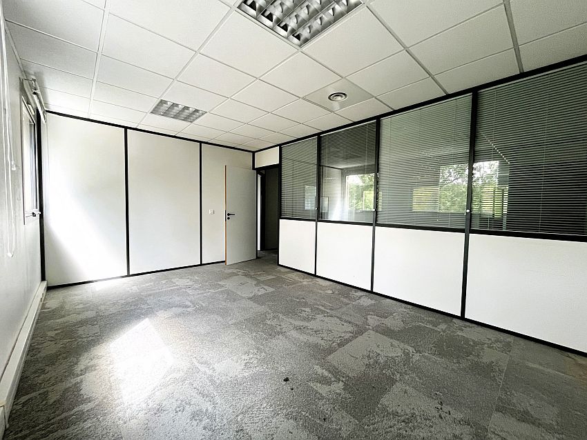 Bureau Location 06560 VALBONNE