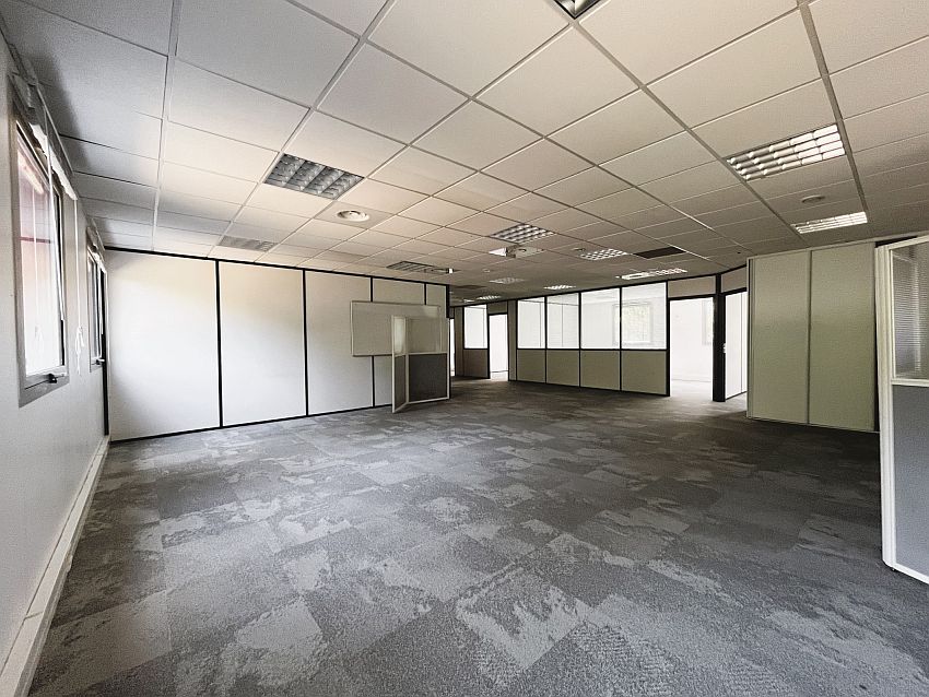 Bureau Location 06560 VALBONNE