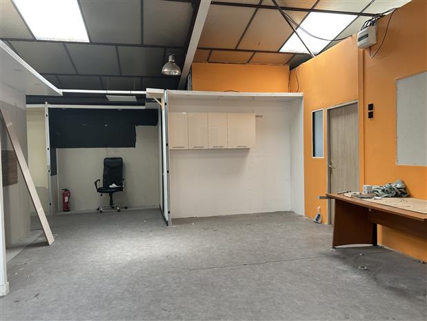 Local d'activités Location 69150 DECINES CHARPIEU 70-74 AVENUE DES BRUYERES