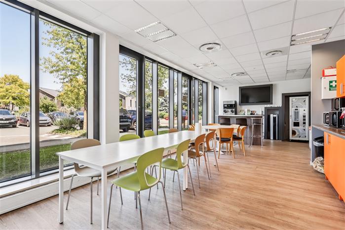 Bureau Location 59810 LESQUIN