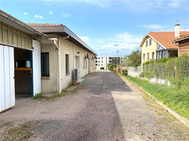Bureau Vente 31140 LAUNAGUET 40 CHEMIN DE CAZALBARBIER
