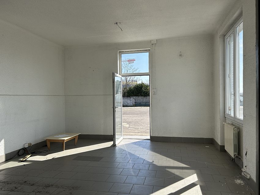 Local d'activités Vente 69800 ST PRIEST 344 ROUTE DE GRENOBLE