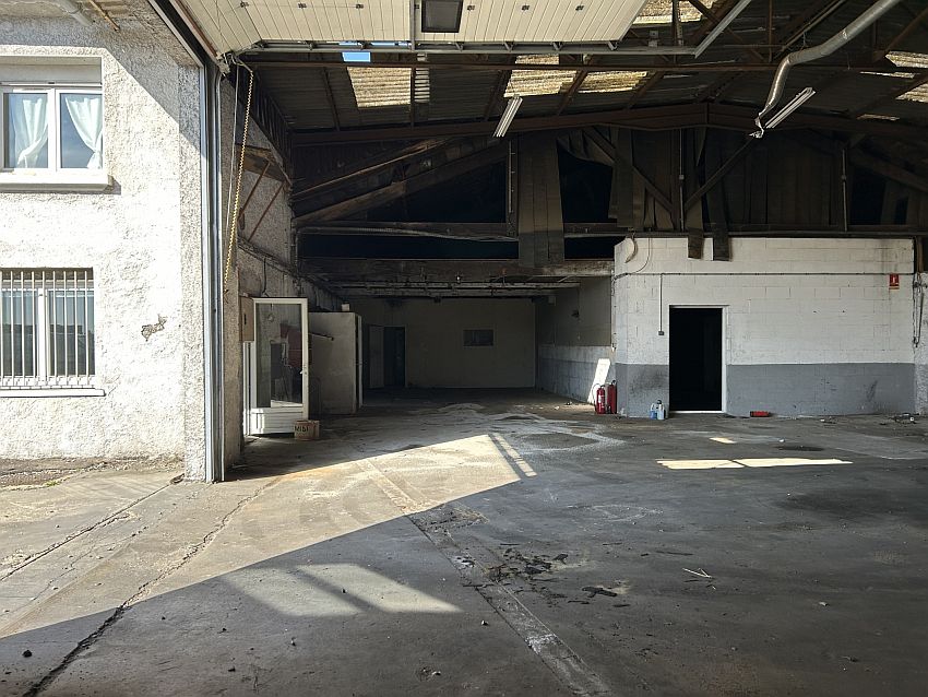 Local d'activités Vente 69800 ST PRIEST 344 ROUTE DE GRENOBLE