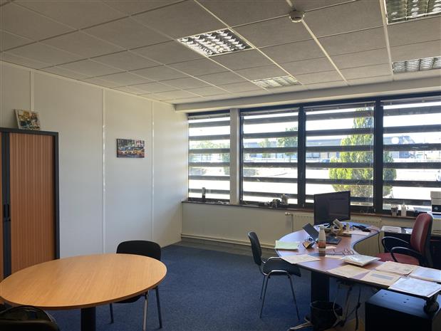 Entrepôt / Local d'activités Location 41260 LA CHAUSSEE ST VICTOR