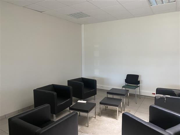 Entrepôt / Local d'activités Location 41260 LA CHAUSSEE ST VICTOR