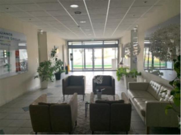 Entrepôt / Local d'activités Location 41260 LA CHAUSSEE ST VICTOR