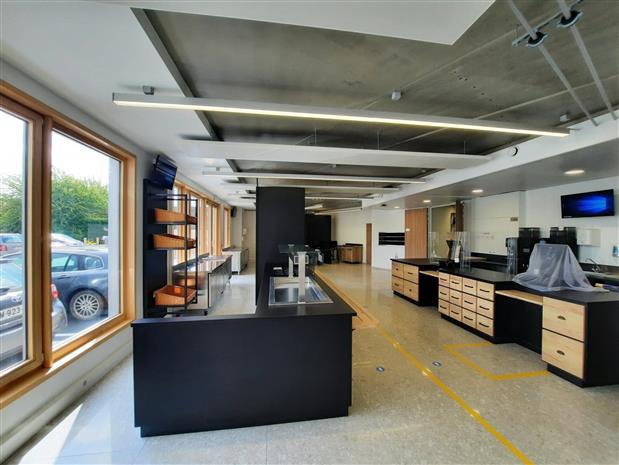Bureau Location 59260 LEZENNES