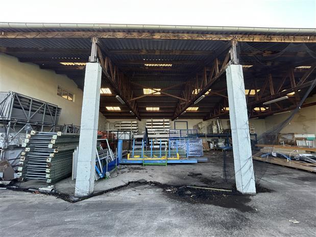 Local d'activités Vente 69720 ST BONNET DE MURE 21 CHEMIN DE CHANAY