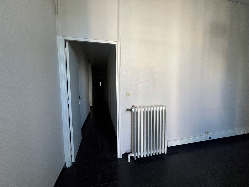 Bureau Location 06000 NICE