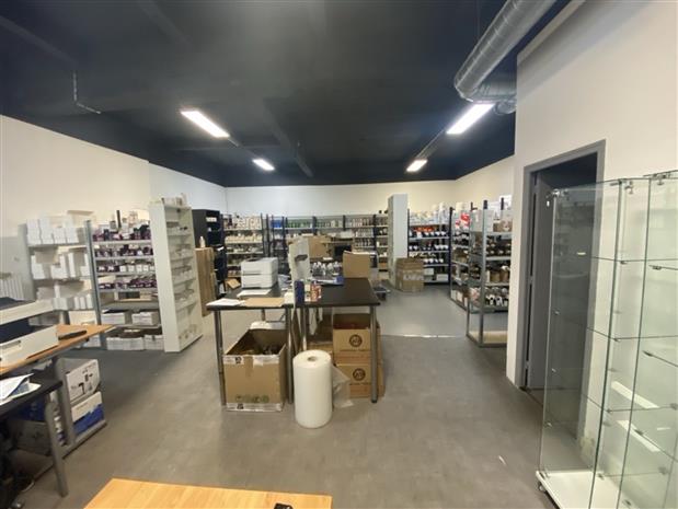 Local d'activités Location 92800 PUTEAUX