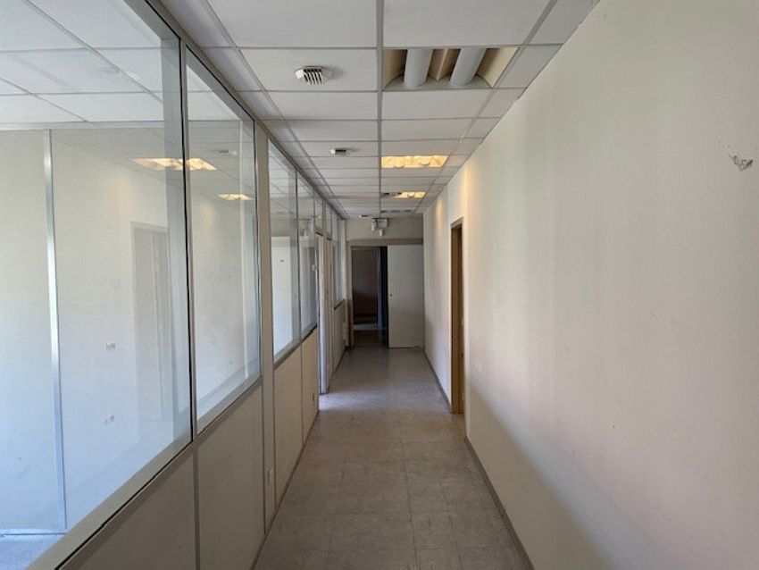 Local d'activités Location 83210 LA FARLEDE