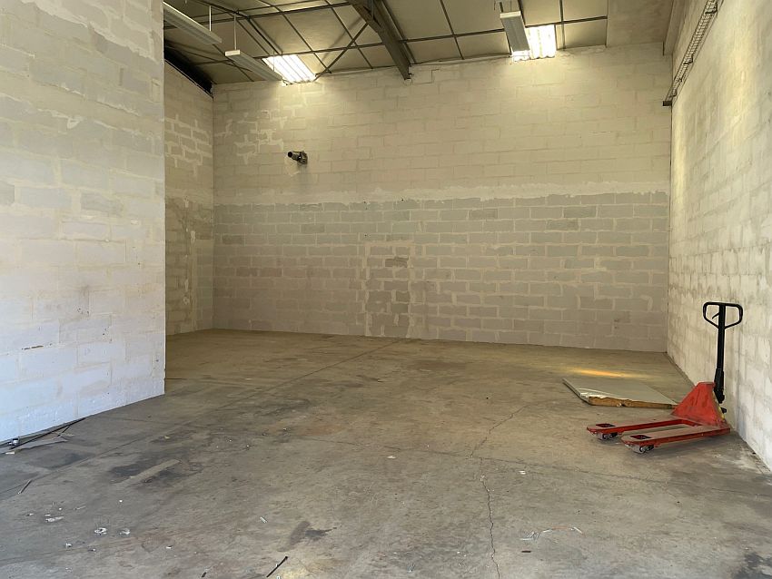 Local d'activités Location 83210 LA FARLEDE