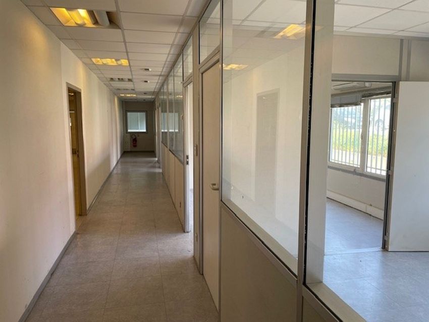 Local d'activités Location 83210 LA FARLEDE