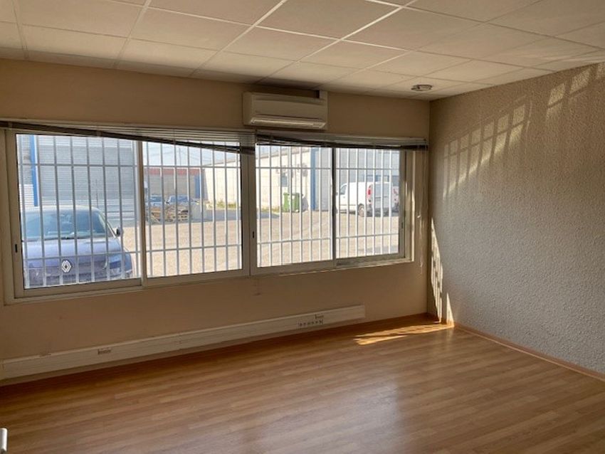 Local d'activités Location 83210 LA FARLEDE