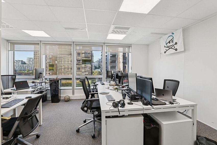 Bureau Location 75017 PARIS 8 RUE BERNARD BUFFET