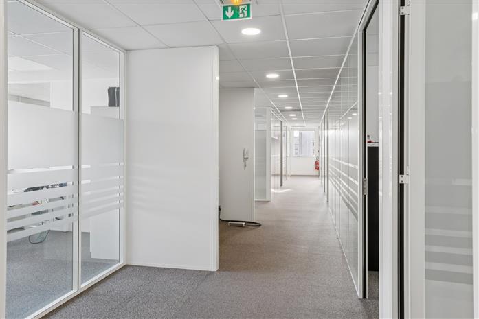 Bureau Location 75017 PARIS 8 RUE BERNARD BUFFET