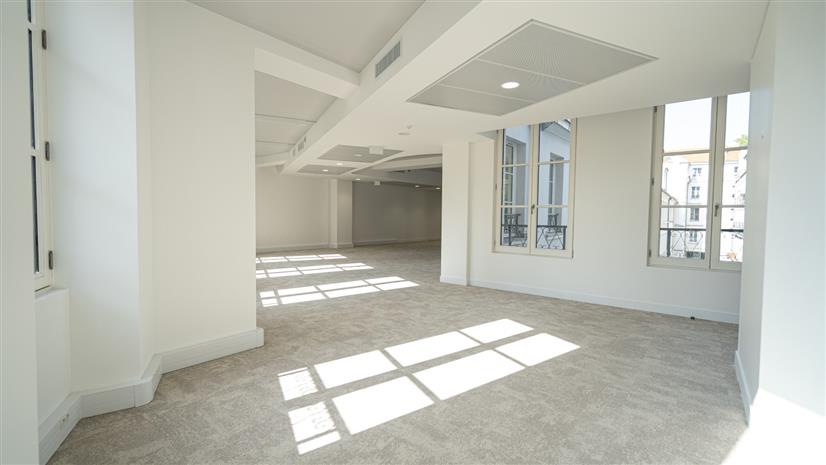 Bureau Location 75012 PARIS 47 RUE DE CHARENTON