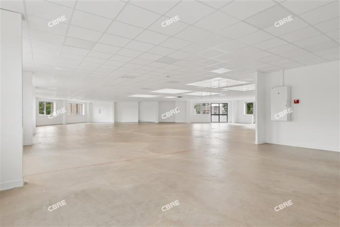 Local d'activités Location 94200 IVRY SUR SEINE
