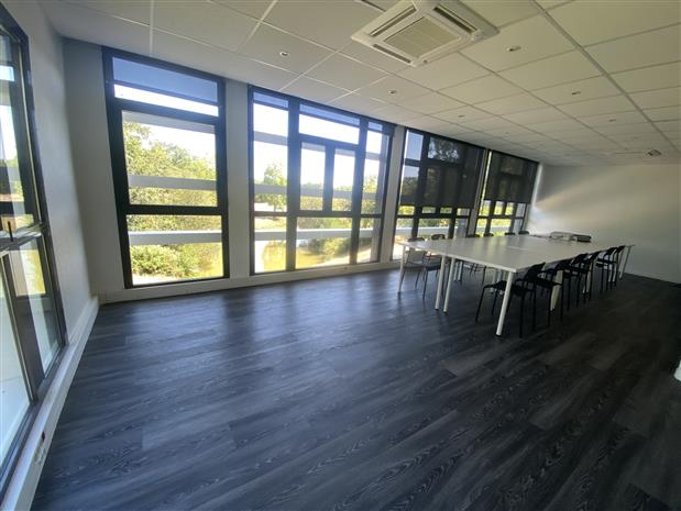 Bureau Vente 35170 BRUZ